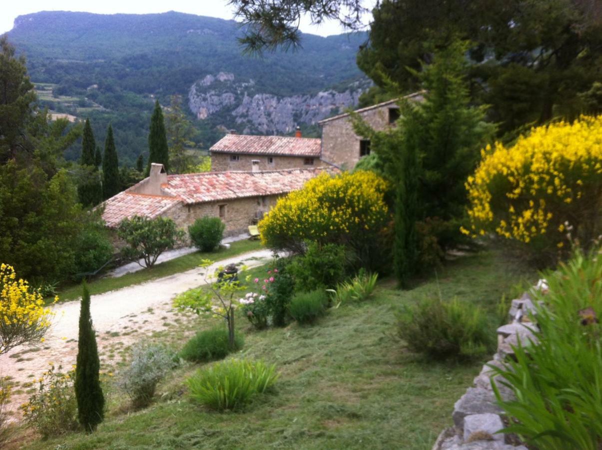Le Barroux Le Degoutaud B&B 외부 사진